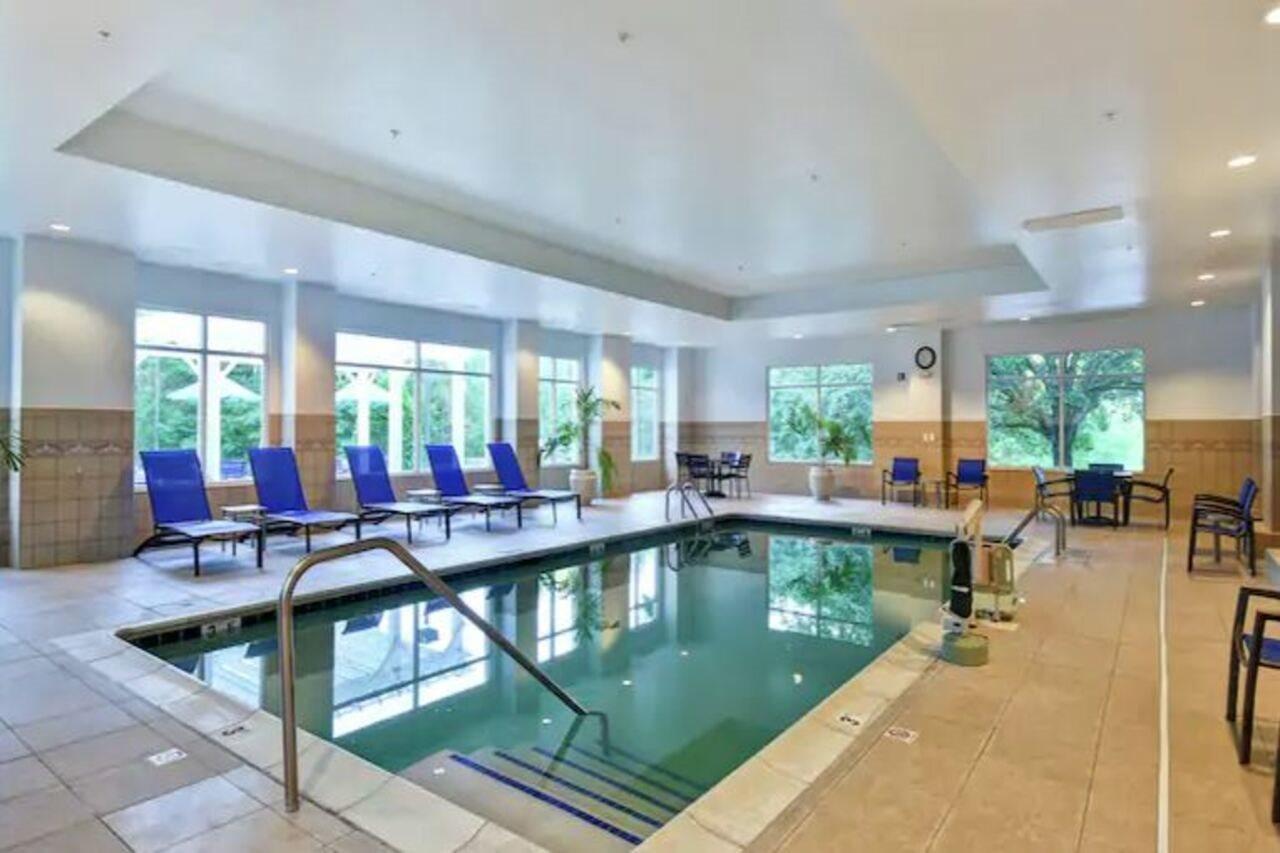 Homewood Suites By Hilton Chester Exteriör bild