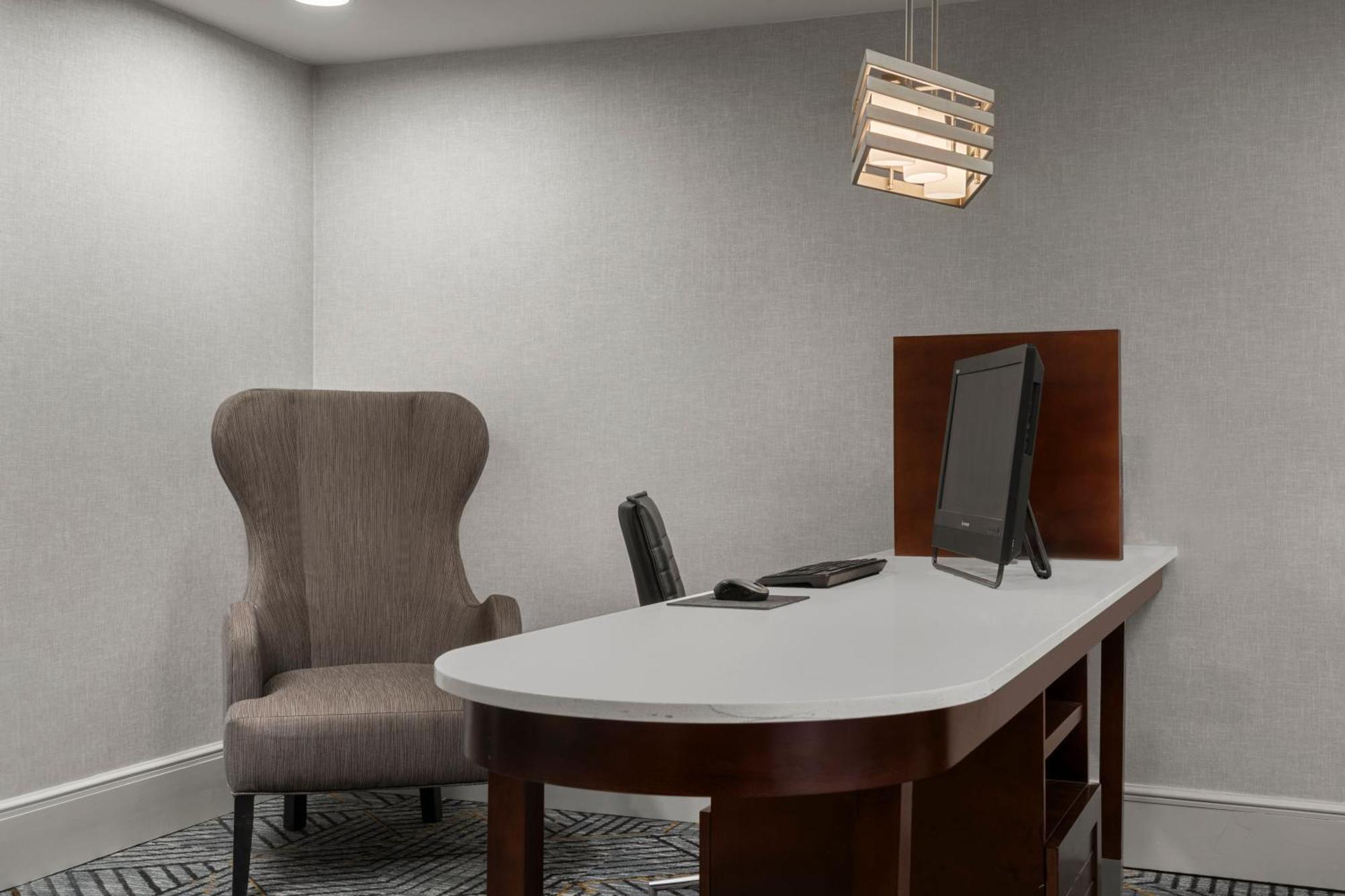 Homewood Suites By Hilton Chester Exteriör bild