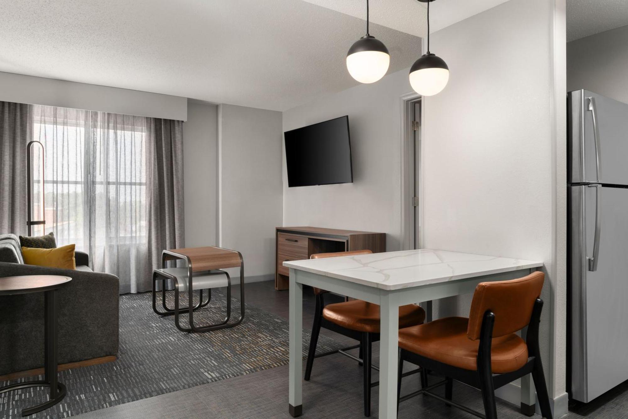 Homewood Suites By Hilton Chester Exteriör bild