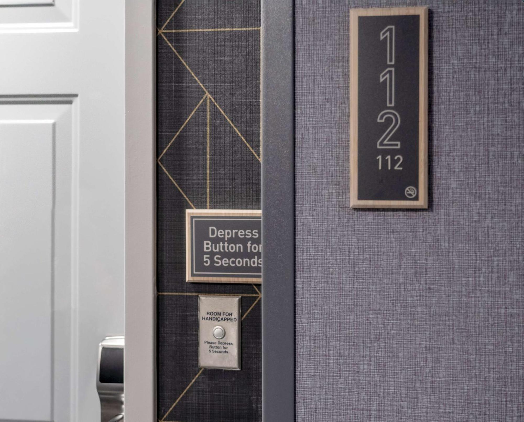 Homewood Suites By Hilton Chester Exteriör bild