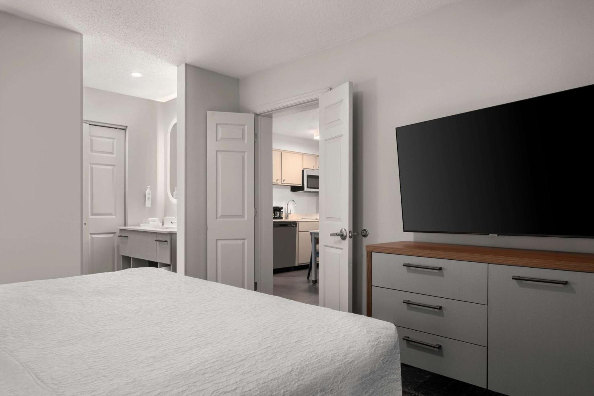 Homewood Suites By Hilton Chester Exteriör bild